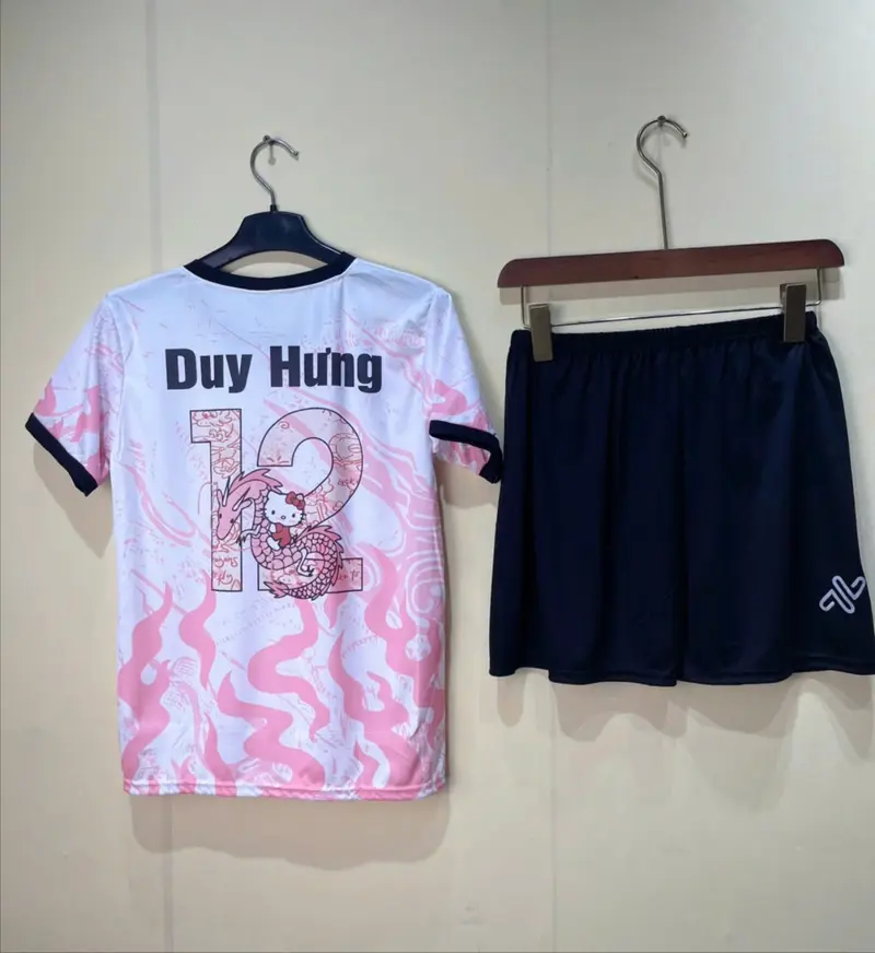 Bộ Quần Áo Bóng Đá "AMAC Lửa" Lồng Hello Kitty Cưỡi Rồng