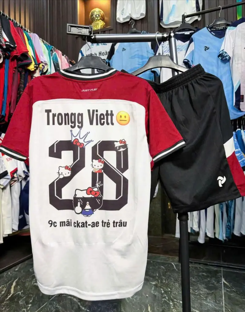Bộ Quần Áo Bóng Đá "JP Trắng Viền Đỏ"